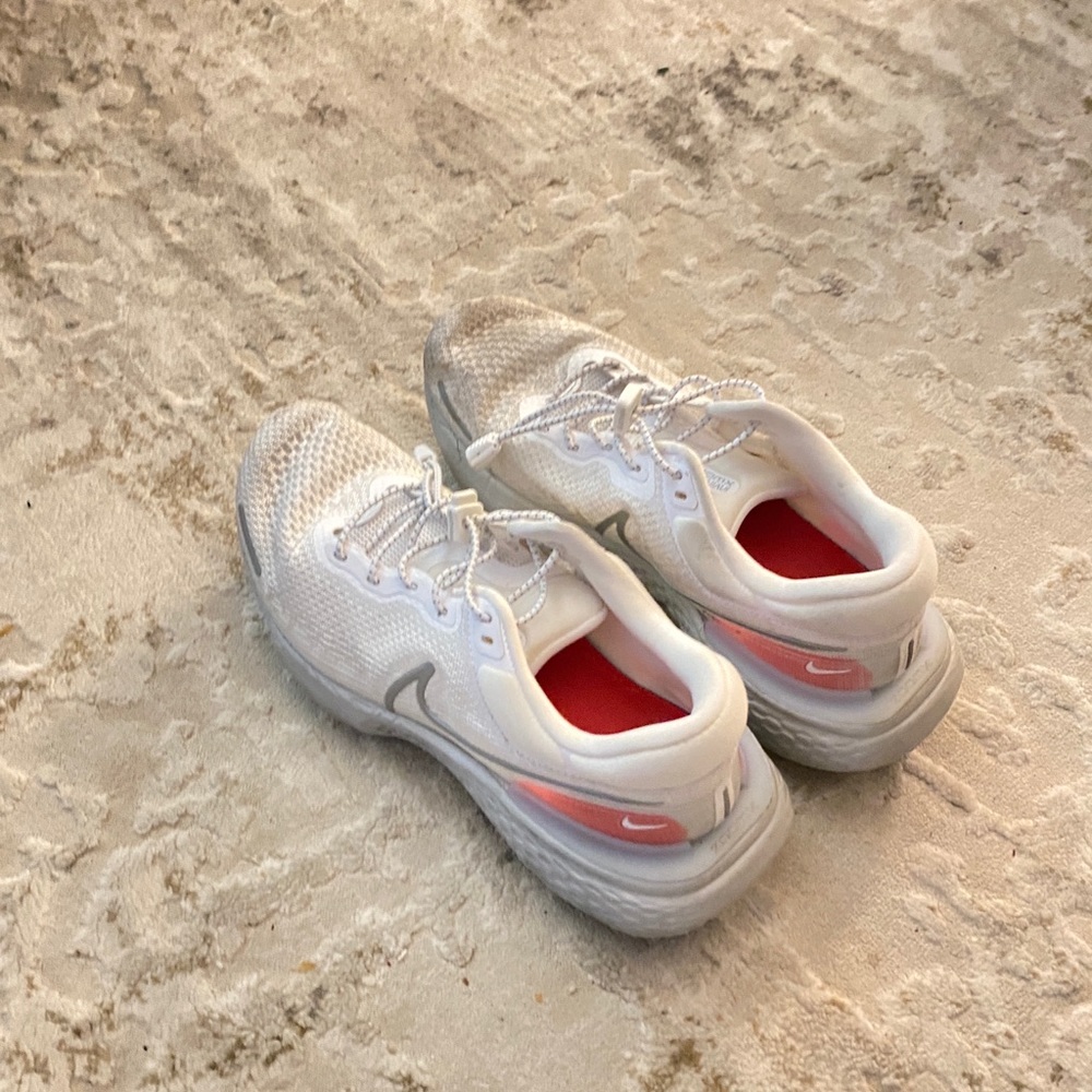Nike Zoom X Invincible Run